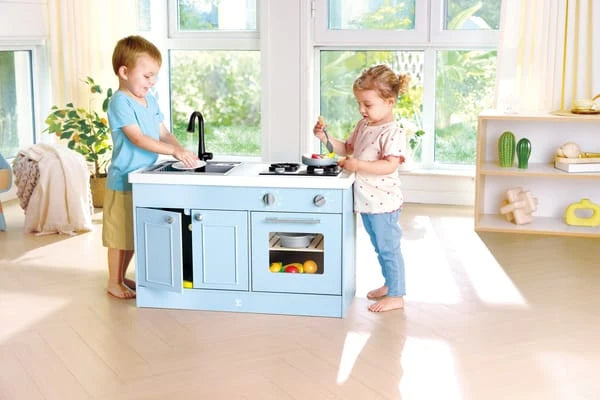 Deluxe Kitchen with Running Water HAPE