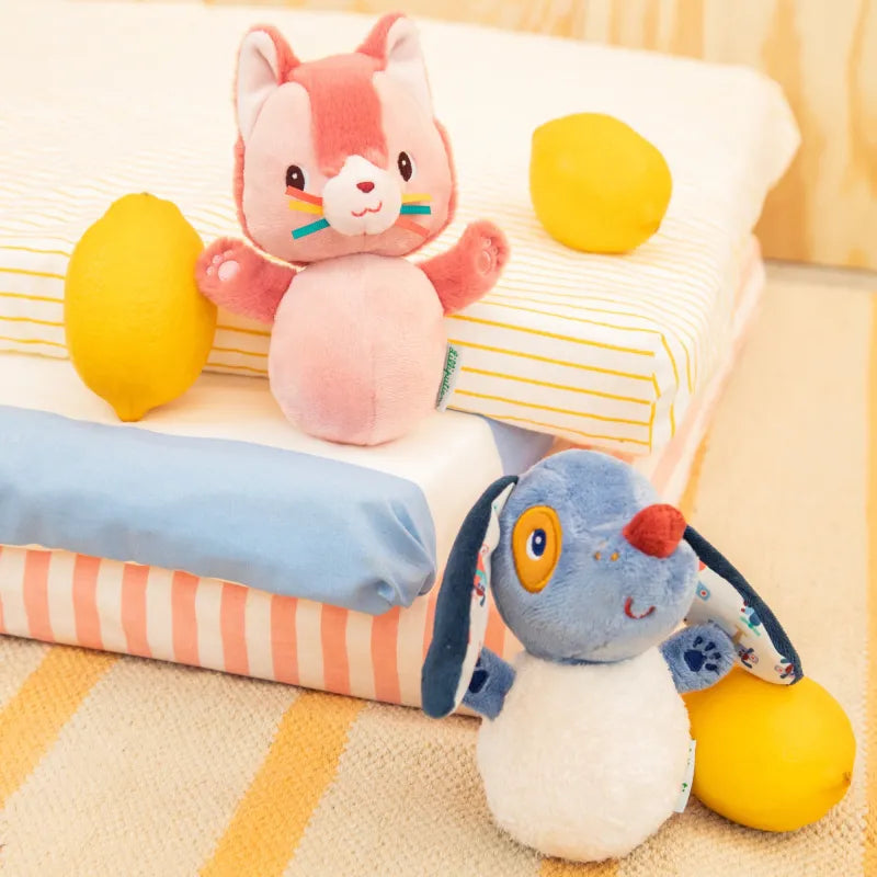 Peluche sonora juguete tentetieso Jeanne la gata Lilliputiens